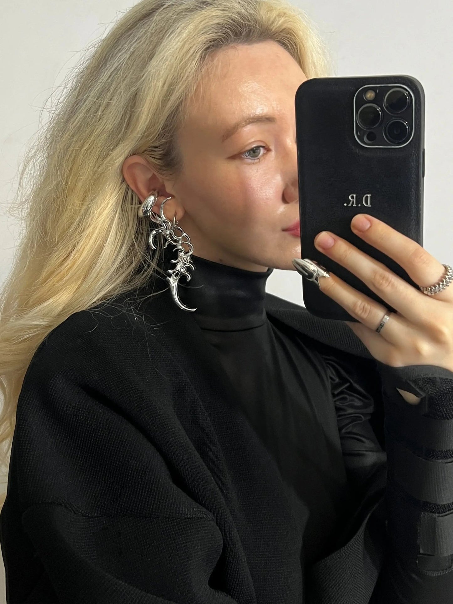 Organic Form Earrings Metallic - WHYNOEN
